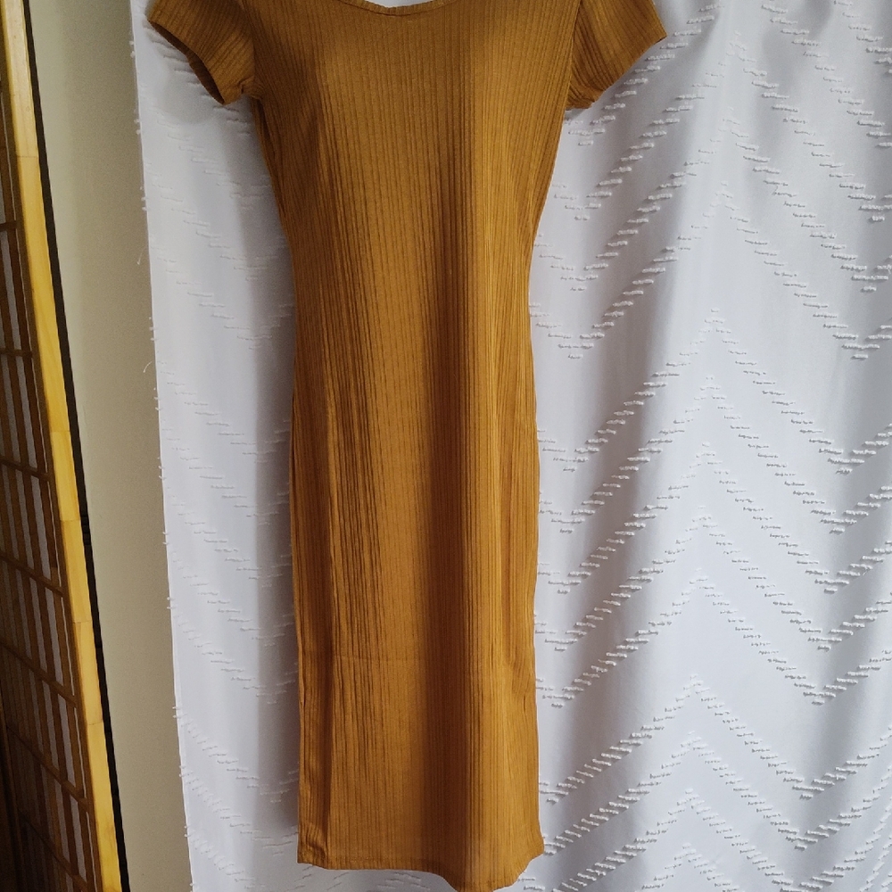 Absolutely It Amber Ribbed Midi Dress